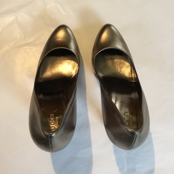 GUCCI - Picture 3 of 13